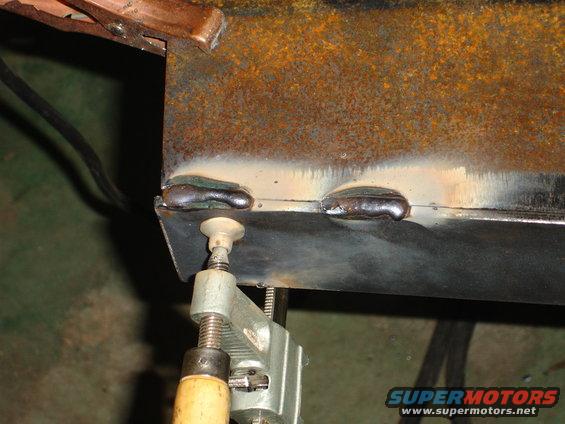 Welding on rusty metal part with clamp