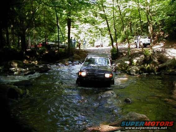 tellico_018.jpg Shawn Clemons crossing