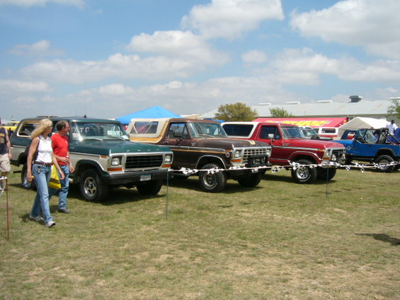 Border Patrol's,AltorEgo's and BigIron's Bronco.