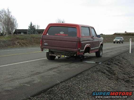 axel3.jpg 3-wheelin'