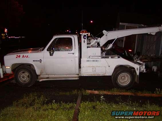 4x4_support_vehicle.jpg recovery unit and engine hoist