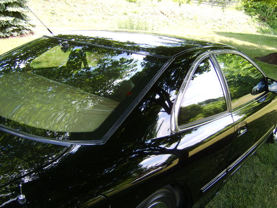 sta70450.jpg Like many 1993-1998 Mark VIII owners have experienced, wrinkled rear window seals is a common issue.

Most just live with it, but many who know me know that I can't stand things like this. So I came up with an easy solution to solve it. 

Before pics can be seen in the "exterior detailing" subfolder of  "My 1995 Lincoln Mark VIII" folder in album list.