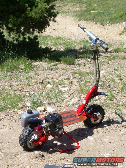 switz--sug-007.jpg the Ped...full suspension, 50cc engine, disc brakes f/r, pneumatic off-road tires, etc