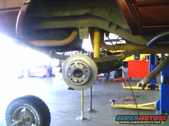 image_00028.jpg Disc brakes!  That's the D35 sitting there on the floor.