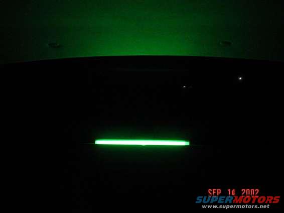 rear_window.jpg Green neon installed (back window)