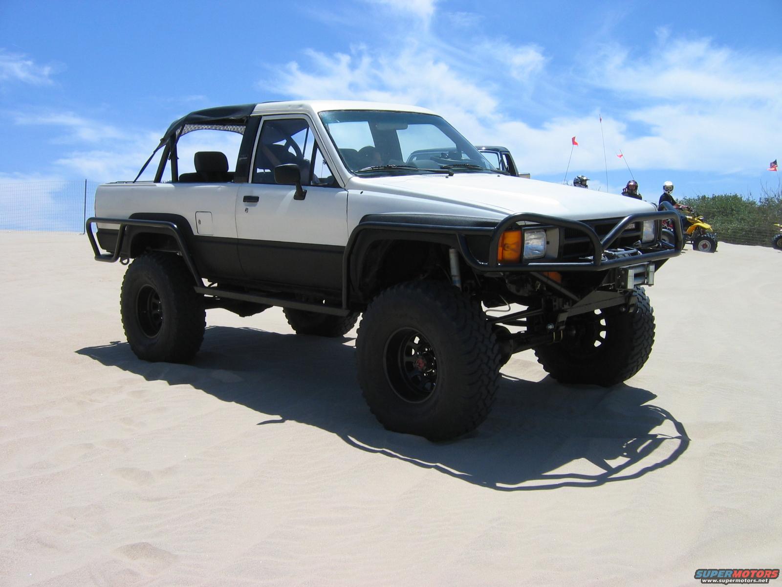 1985 Ford Bronco photo