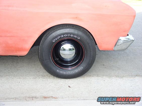picture-090.jpg Red line stripe on rims