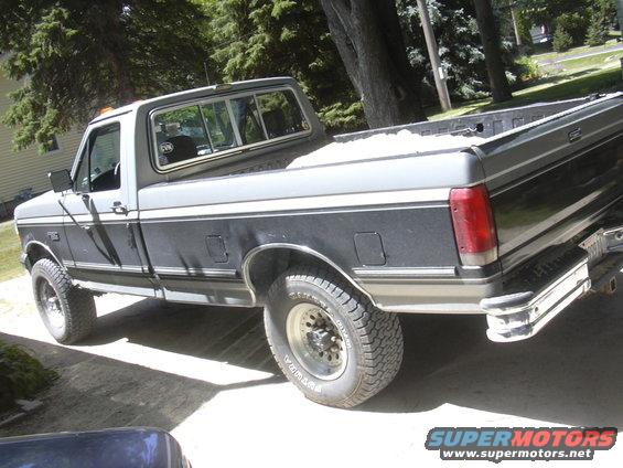 1992 Ford F-250 pickup truck, rear three-quarter view