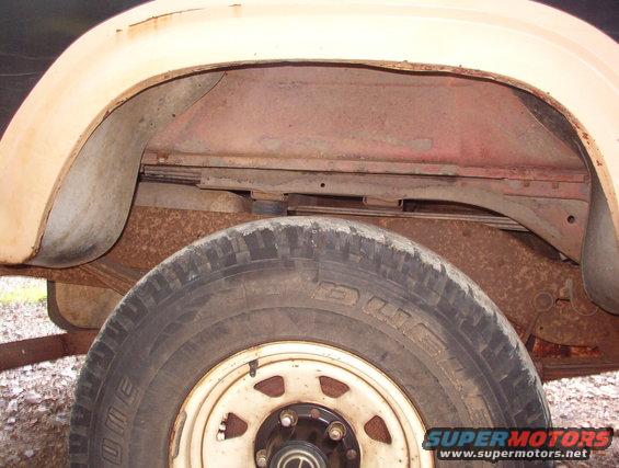 03ramp.jpg These pics are even more interesting now, in hindsight.  My bumpers kept me from even really getting ON the ramp, but they didn't interfere with anything on the trails.