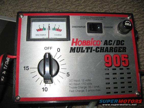 Hobbico AC/DC Multi-Charger 905 with a dial and amp meter