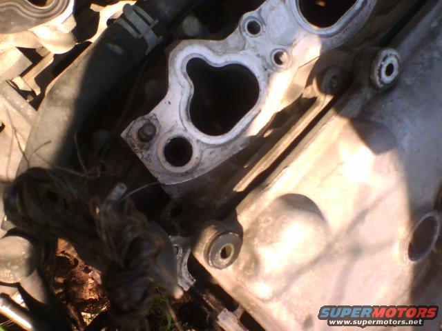 egr-head.jpeg EGR port on head