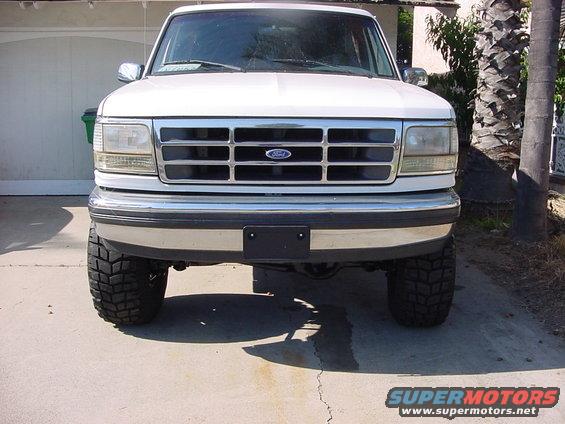 1995 front view Bronco 