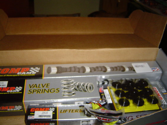 Big box from Comperition Cams