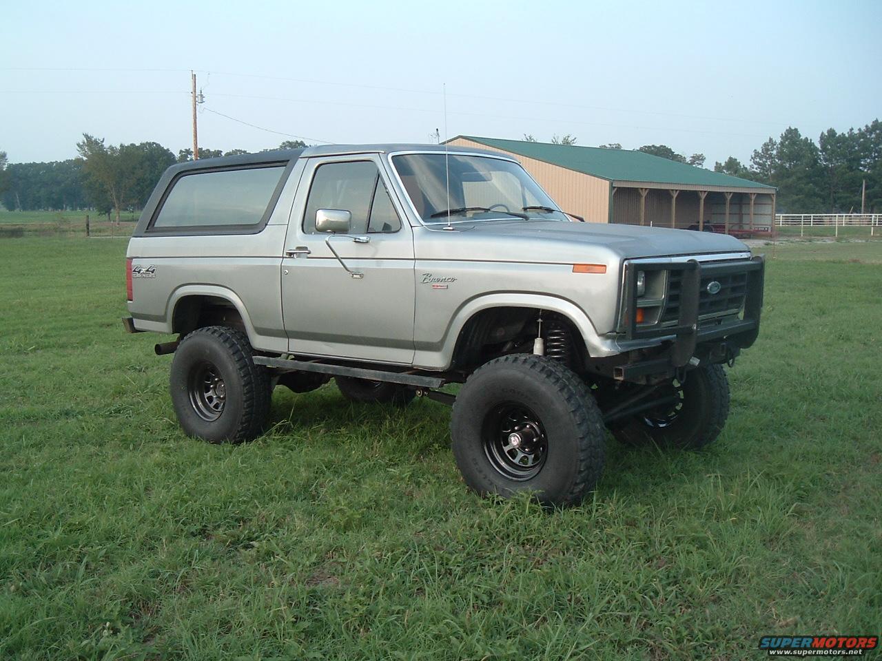 1986 Ford Bronco photo