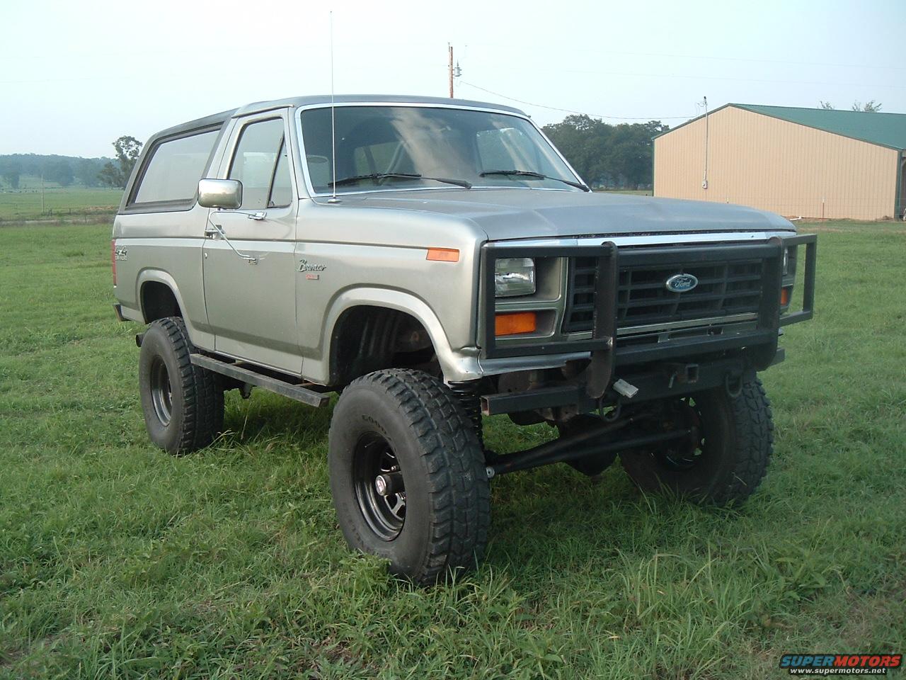 1986 Ford Bronco photo