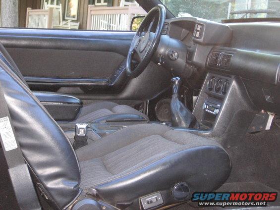 img_2470.jpg blk interior, 5speed