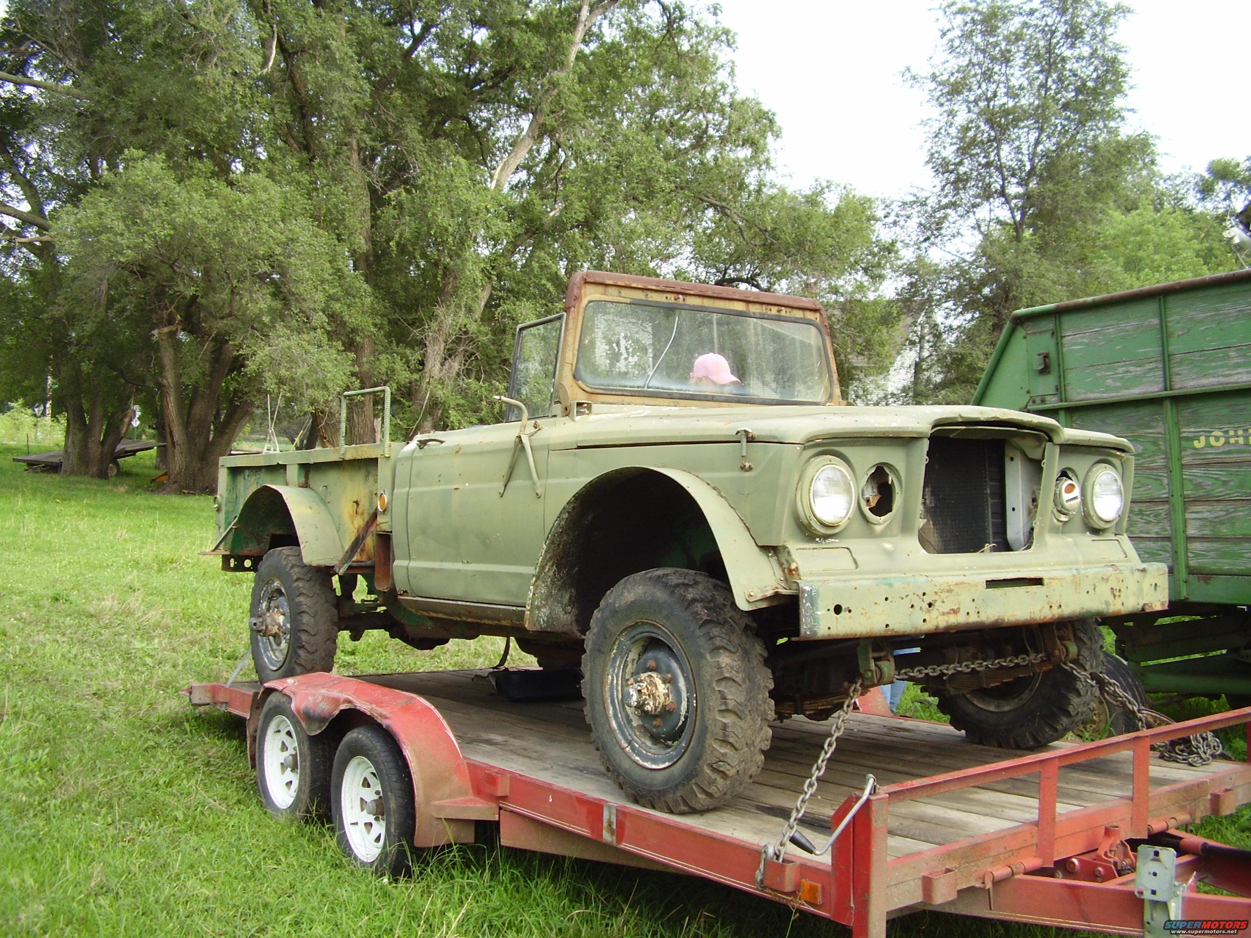 Jeep J20
