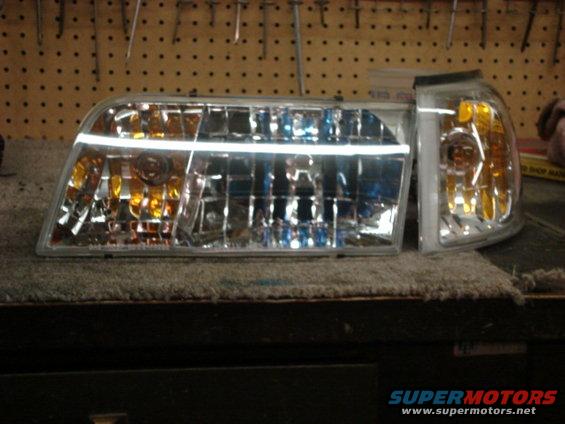 2000 Ford Crown Victoria headlights