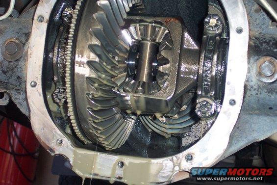 dcp_0696.jpg Rear Diff Cover Swap 3