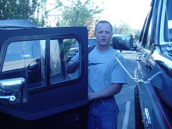 more_of_franks_jeep_006.jpg Frank wondering why I am taking this picture