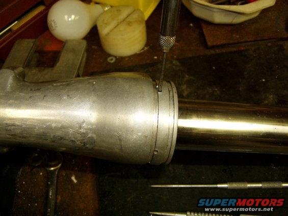 p8030009.jpg Pushing out ring , close up