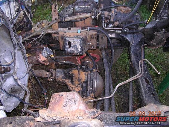 Underside view of vehicle chassis with drivetrain components, including differential and driveshaft. Date stamp reads 08.03.2007