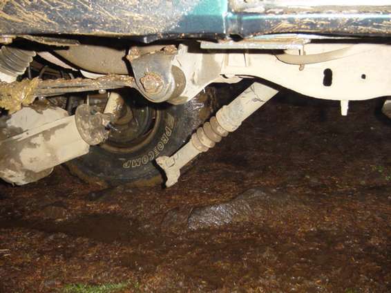 lets_go_wheelin_111602_113.jpg Yup, its broken