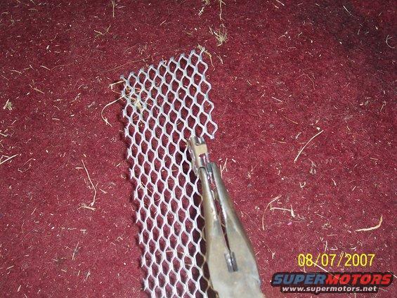 Attach clips, Squeeze securely