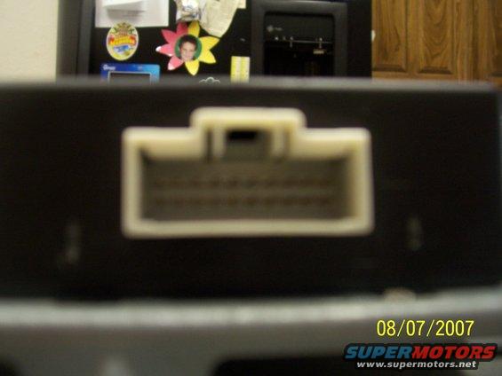 reciever-keyless-entry-(3).jpg Module Connector