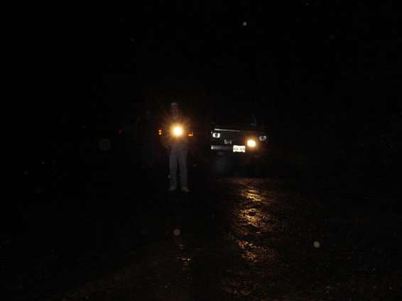 lets_go_wheelin_111602_189.jpg Alvie flashing some light back