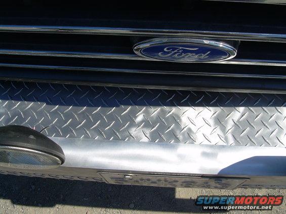 1991 Ford Bronco front grille with Ford emblem and diamond plate bumper