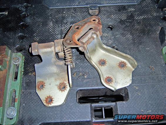 right side hings - wore out, have rebuild kits for both sides, except the left lower hinge is broke in half - my fault i hit it too hard driving the pin out