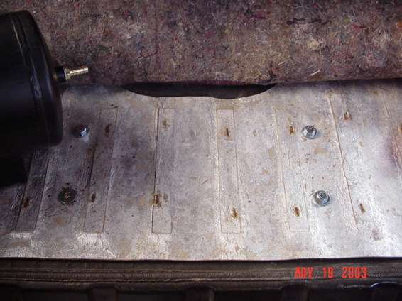 51903_003.jpg Bolt heads on the inside