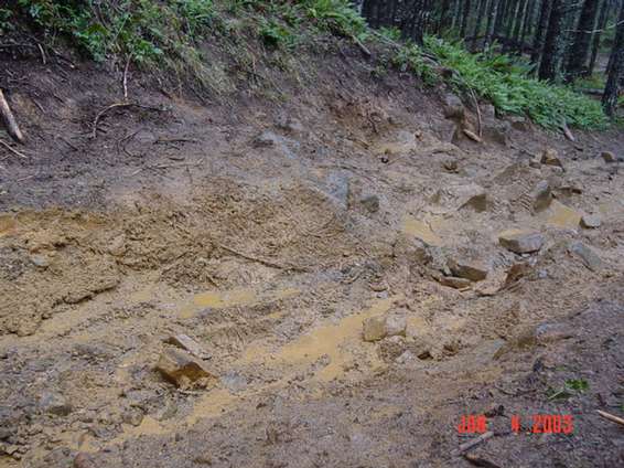 1403_056.jpg Pretty rough with big rocks