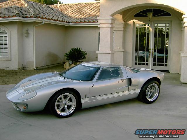 Ford GT