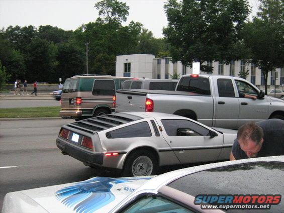 delorean2.jpg 