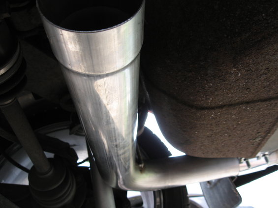 Exhaust pipe detail