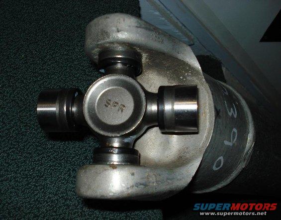 Ford U-Joint Made By Spicer (F2TZ-4635-B)