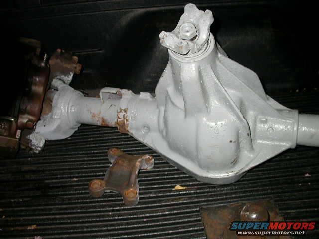dscn5580.jpg Pinion nut backed off