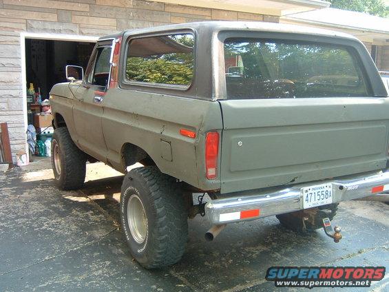 Gray 1979 Ford Bronco rear view with Indiana license plate 471558A