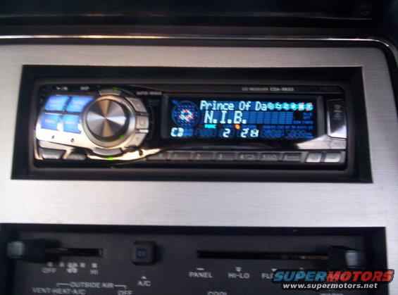 Alpine CDA-9833