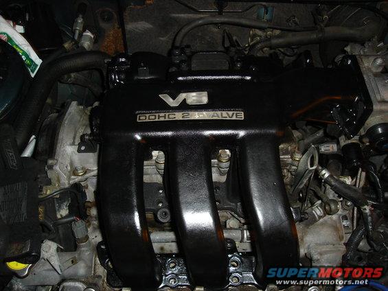 Engine V6 DOHC 24 VALVE intake manifold
