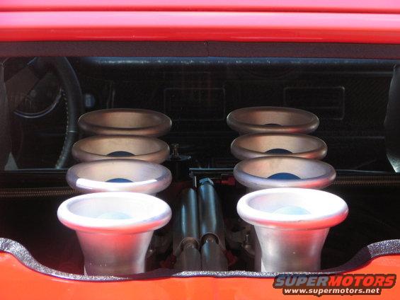 1986 Pontiac Fiero engine intake trumpets