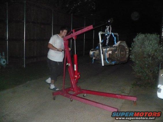 p1000865.jpg on the lift swingin....