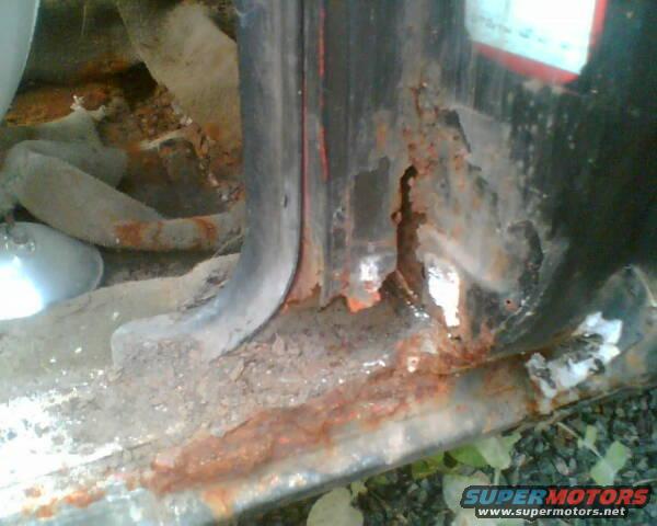 72 "H" Rusted totaly its like this all over.