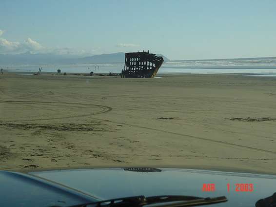 dog_beach_trip_3103_085.jpg The ship at Ft. Stevens