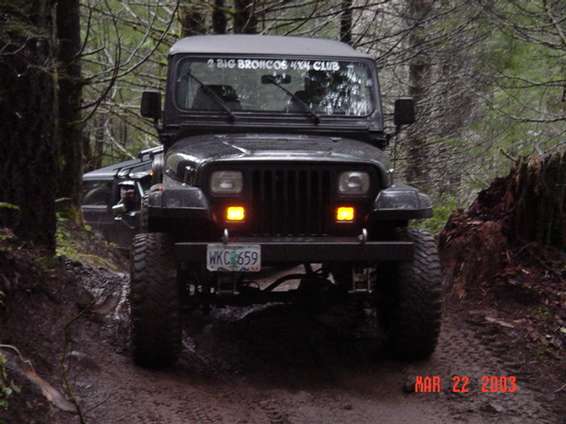 shultseys_run_32203_016.jpg Looking back at Frank