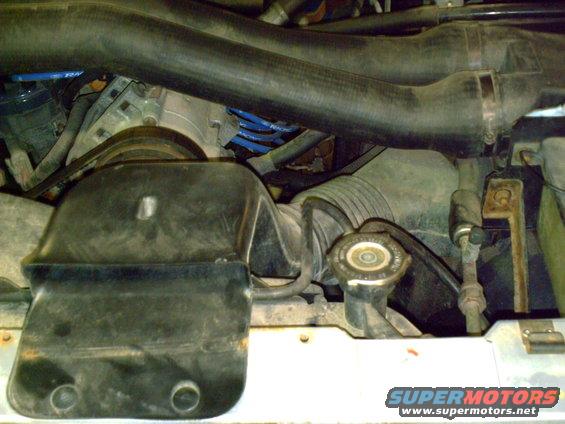 pict0001.jpg Factory Set Up For 302 & 351,
Gets Air From Between Rad Support And Hood