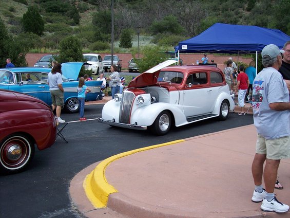 cruise-night-garden-of-the-gods-064.jpg 