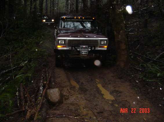 shultseys_run_32203_124.jpg Jon coming thru the new modified area